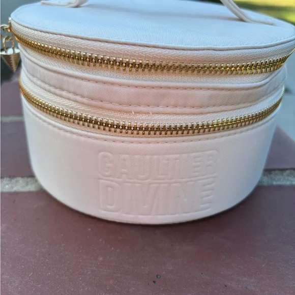 Gaultier Divine Cream Round Makeup Bag - Picture 2 of 5